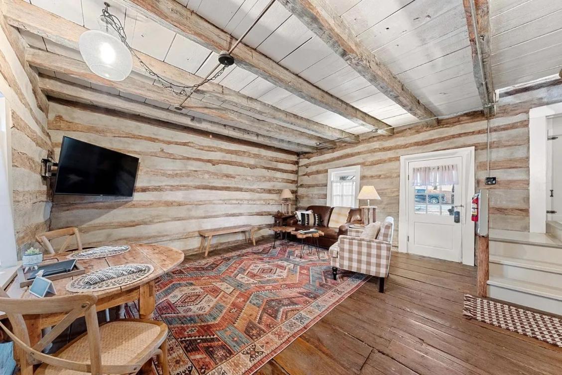 Rustic Augusta Cabin Екстериор снимка